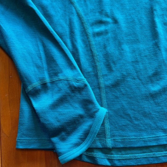 Nike  1/4 zip jacket - size M - Picture 5 of 6